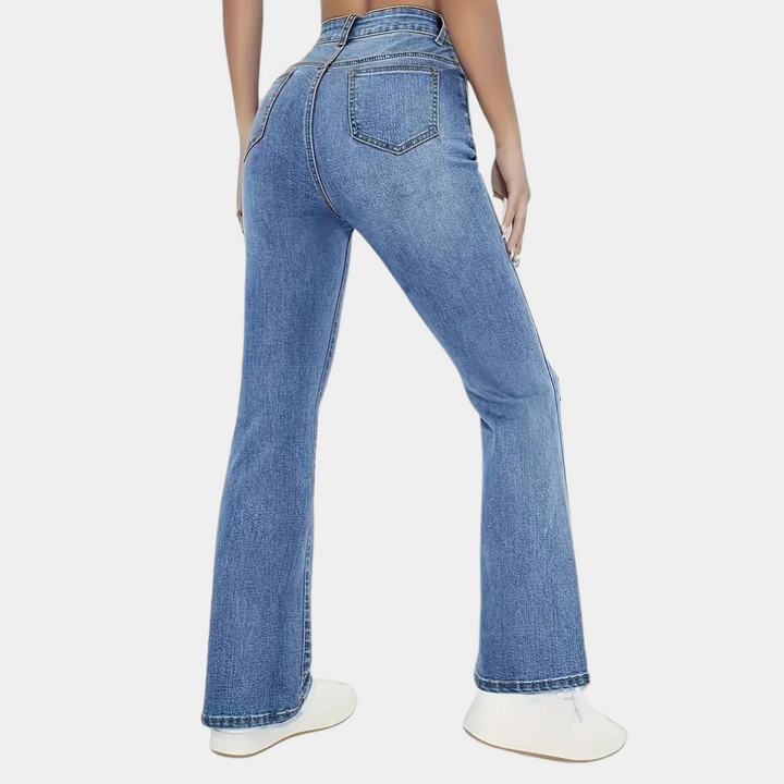 Lässige Damenjeans mit hoher Taille