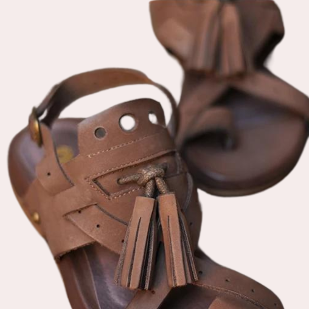 Bequeme Sandalen mit Quasten für Damen