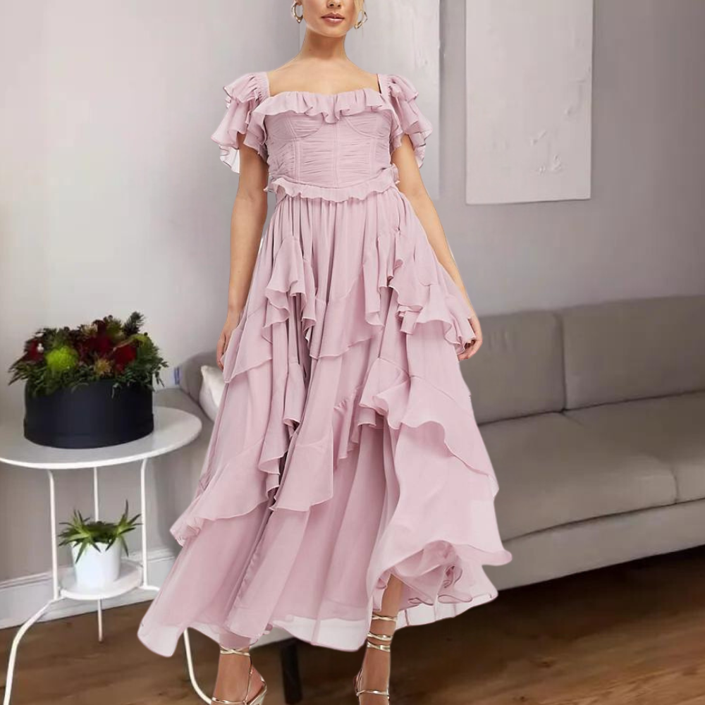 Ula - Elegantes mehrlagiges Rüschenkleid für Damen