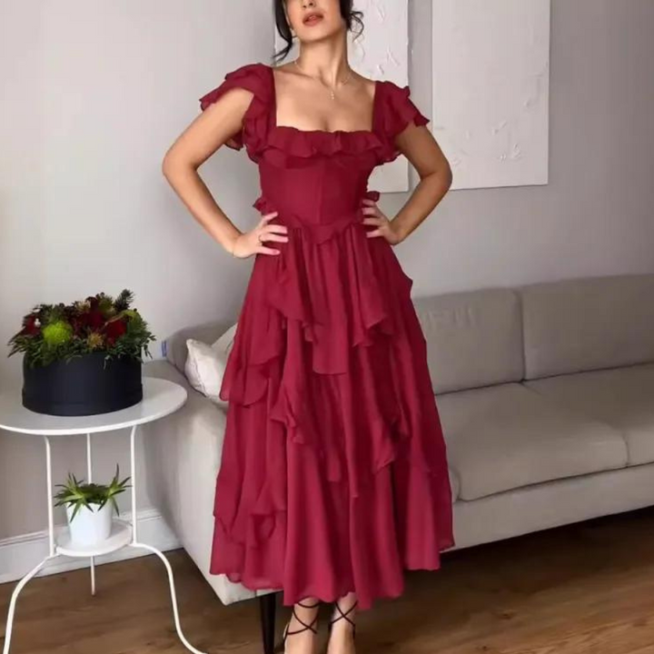 Ula - Elegantes mehrlagiges Rüschenkleid für Damen